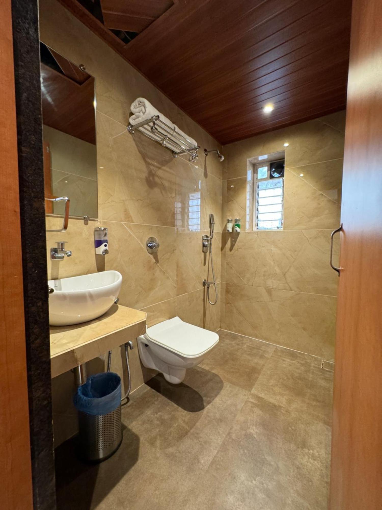Hotel Galaxy Mumbai Kültér fotó