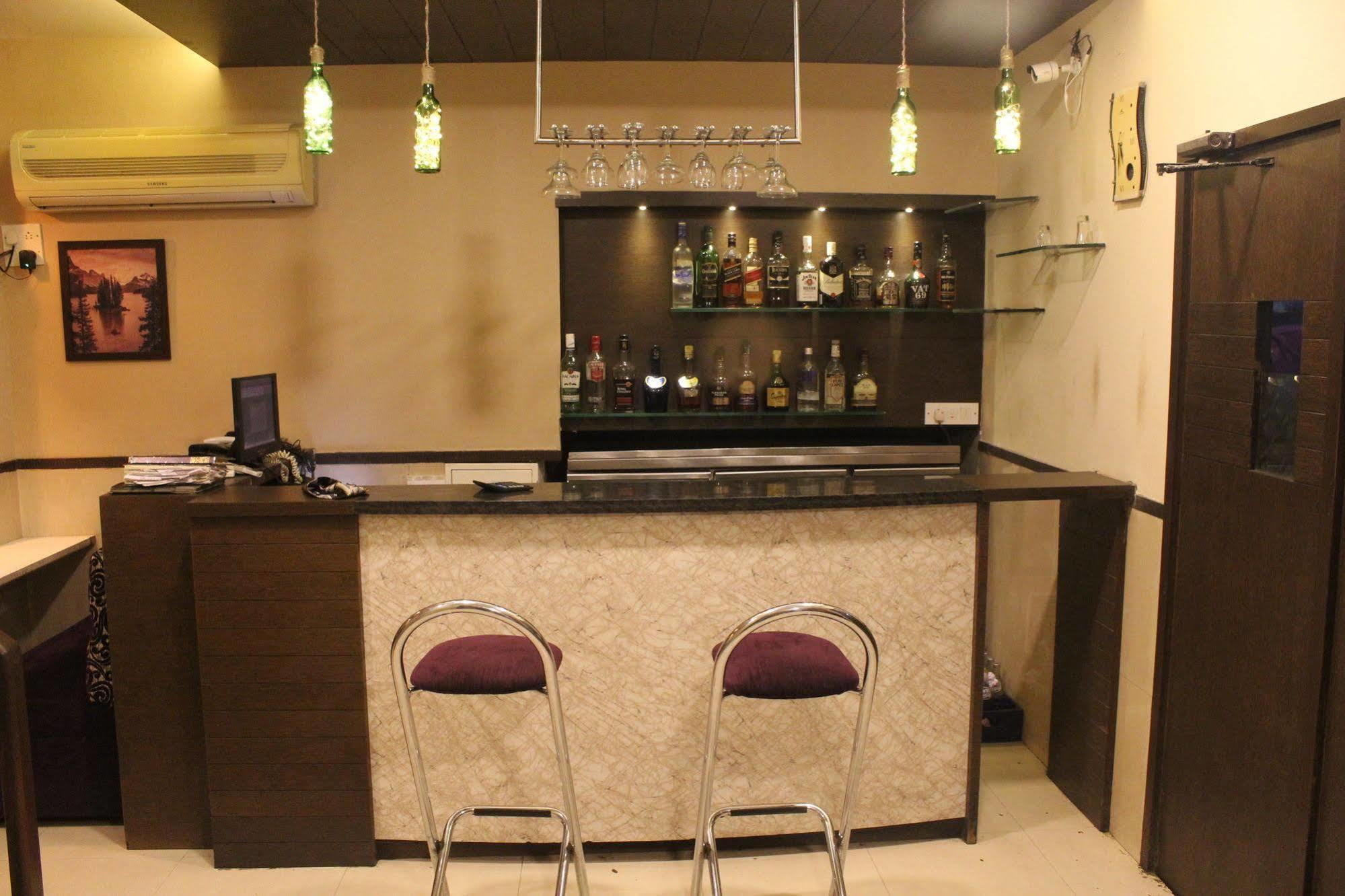 Hotel Galaxy Mumbai Kültér fotó