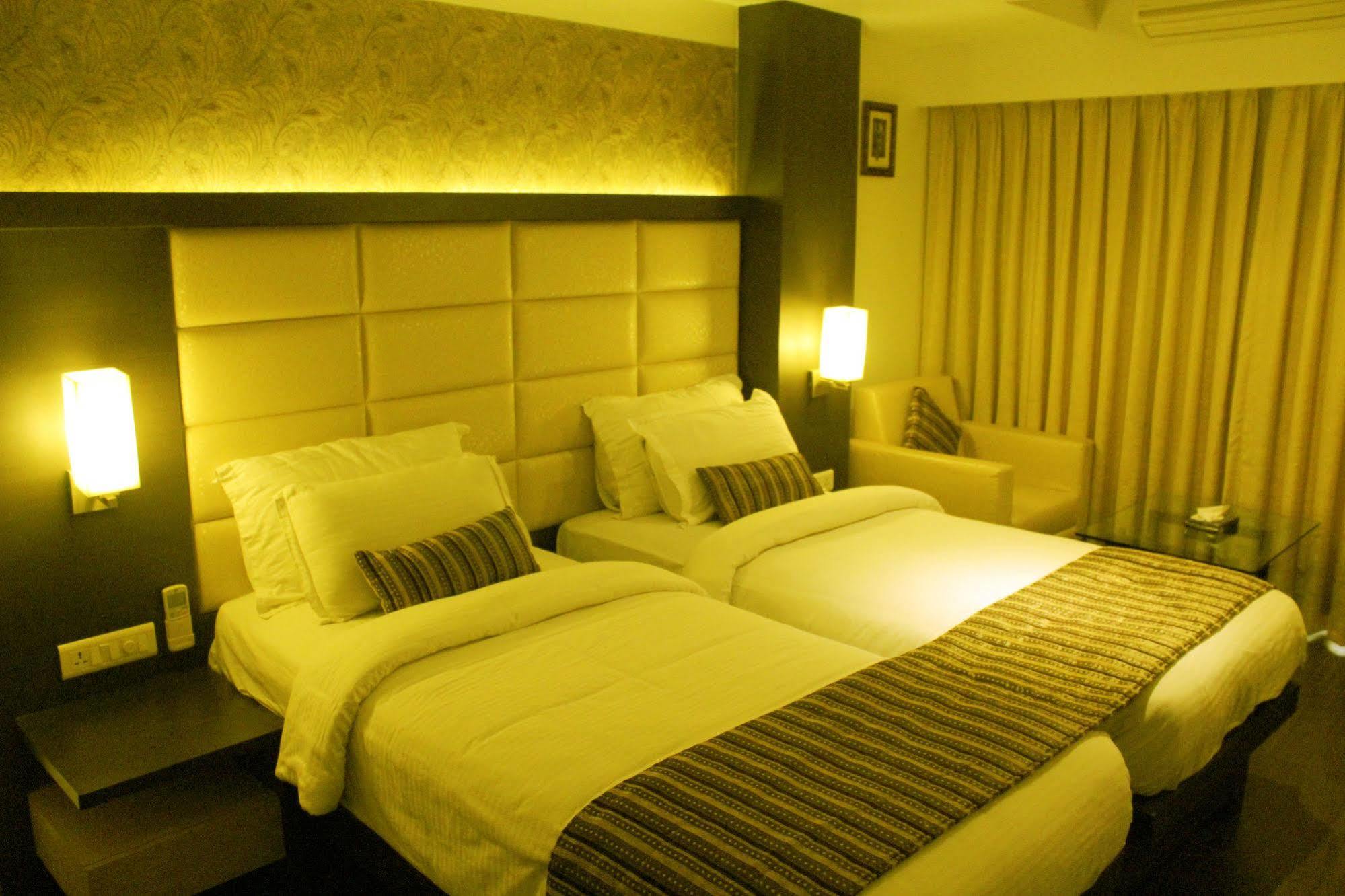 Hotel Galaxy Mumbai Kültér fotó